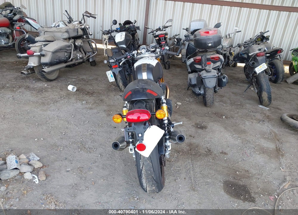 2022 TRIUMPH MOTORCYCLE THRUXTON RS VIN: SMTD56HR5NTAV3683