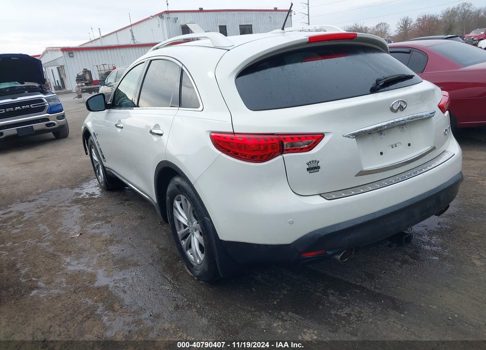 2016 INFINITI QX70 VIN: JN8CS1MW4GM751654