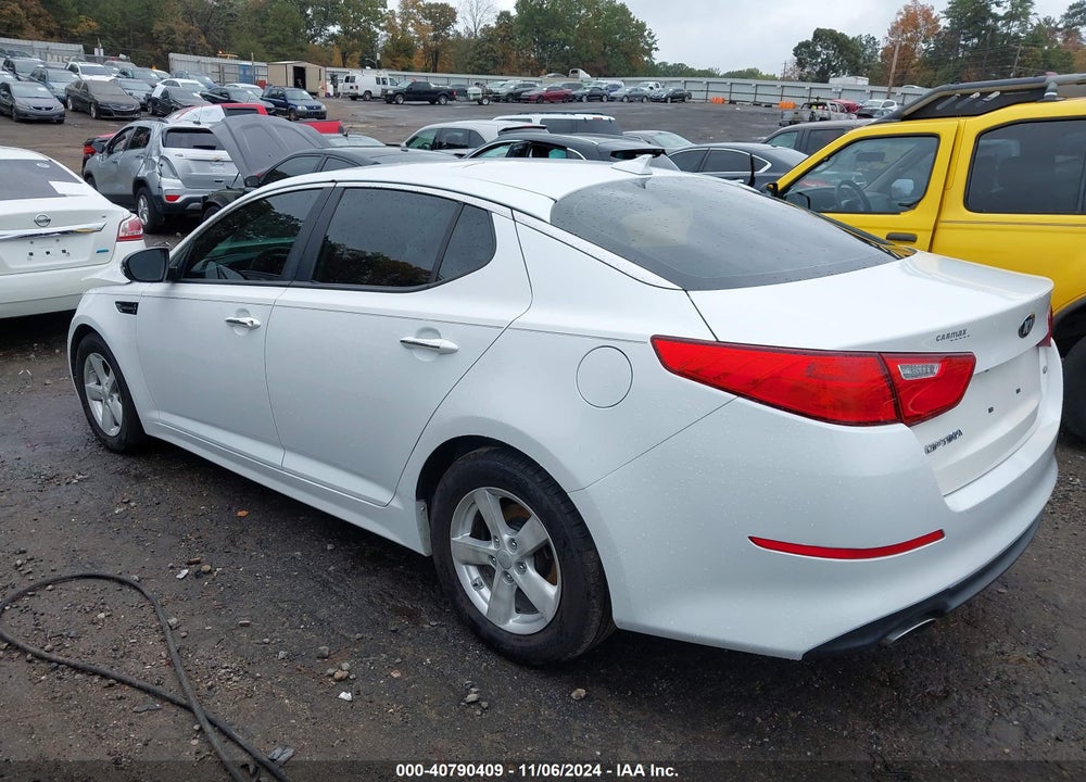 2015 KIA OPTIMA LX VIN: KNAGM4A77F5648580