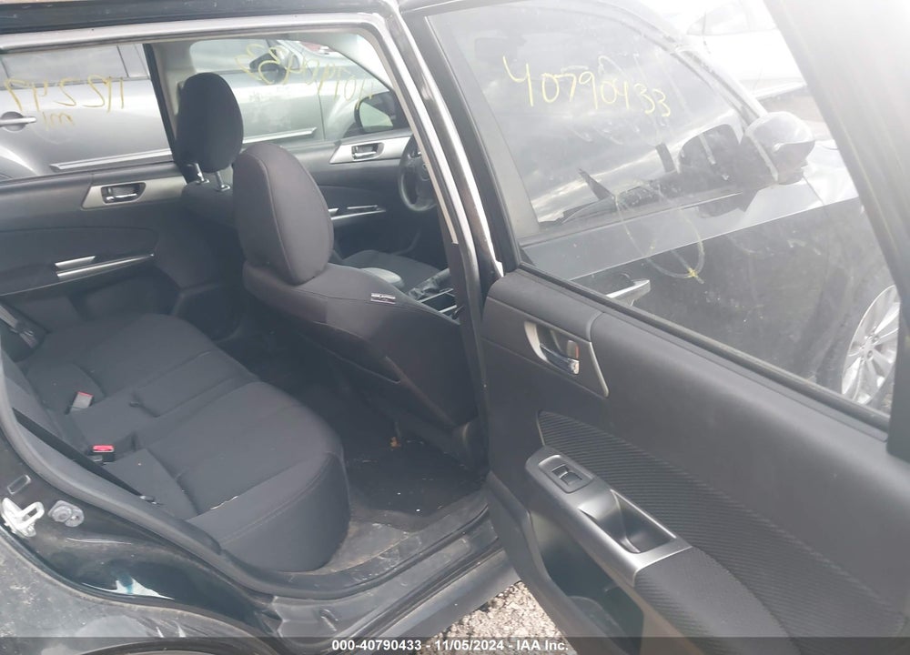 2011 SUBARU FORESTER 2.5X PREMIUM VIN: JF2SHBCCXBH711035