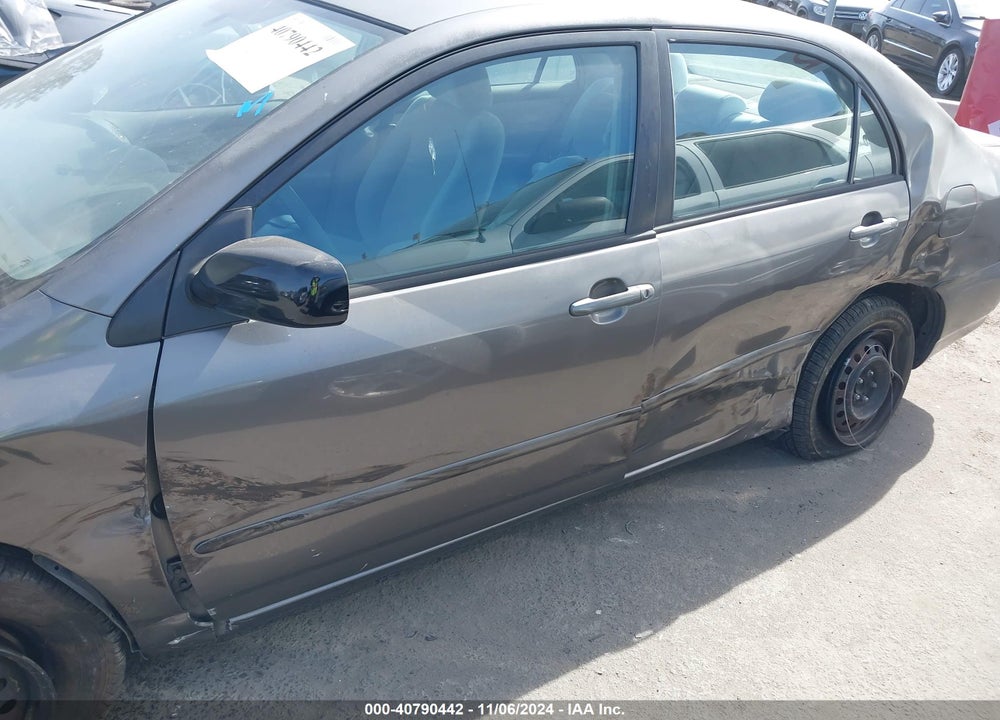 2008 TOYOTA COROLLA LE VIN: 1NXBR32E98Z035158