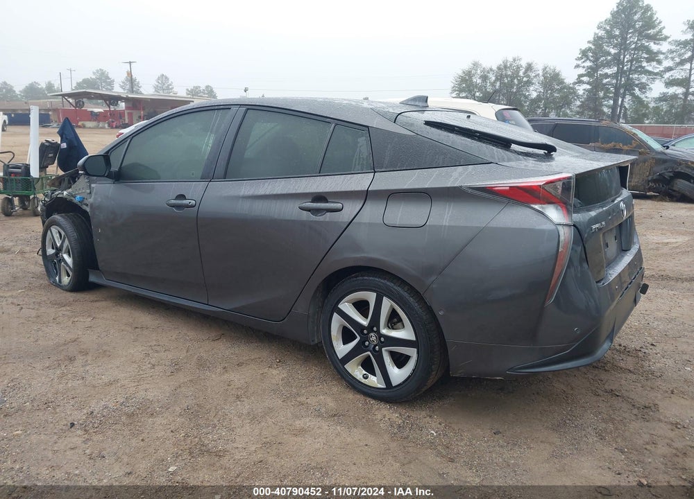 2018 TOYOTA PRIUS VIN: JTDKARFU6J3545155