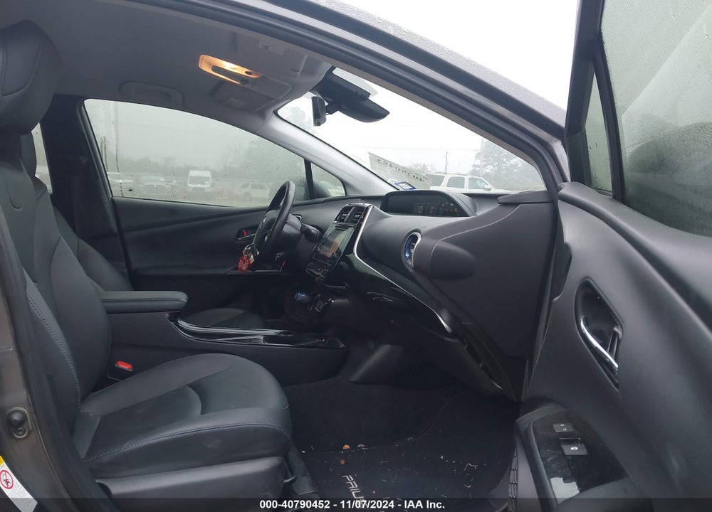 2018 TOYOTA PRIUS VIN: JTDKARFU6J3545155