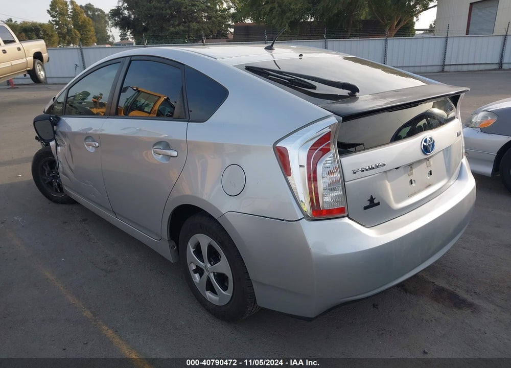 2015 TOYOTA PRIUS TWO VIN: JTDKN3DU7F0481849