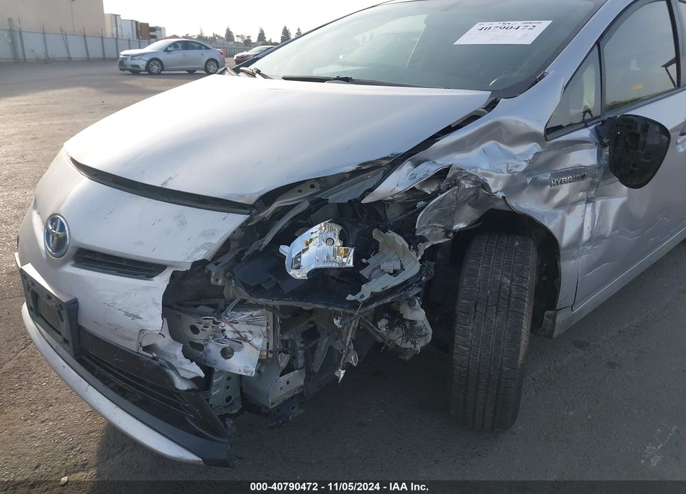 2015 TOYOTA PRIUS TWO VIN: JTDKN3DU7F0481849