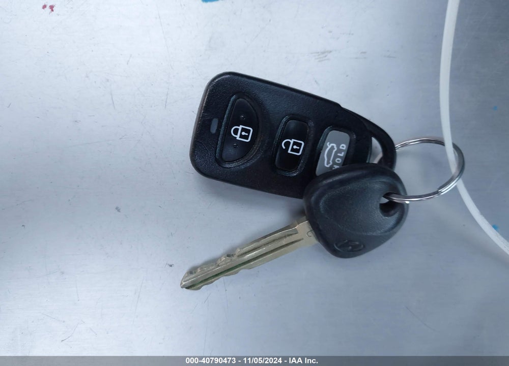 2018 HYUNDAI ELANTRA SE VIN: 5NPD74LF2JH332692