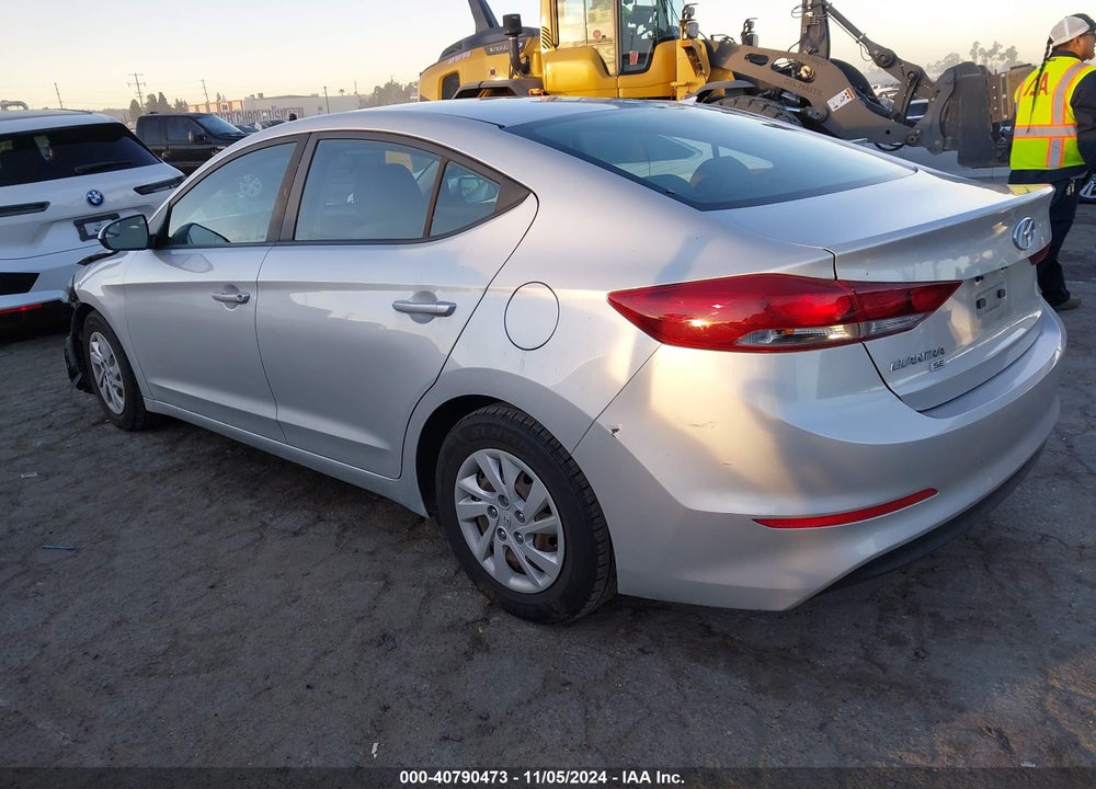 2018 HYUNDAI ELANTRA SE VIN: 5NPD74LF2JH332692