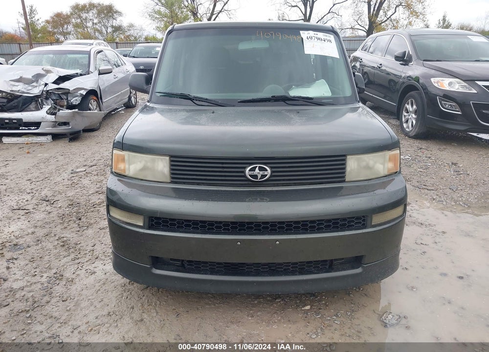2004 SCION XB VIN: JTLKT334X40136761