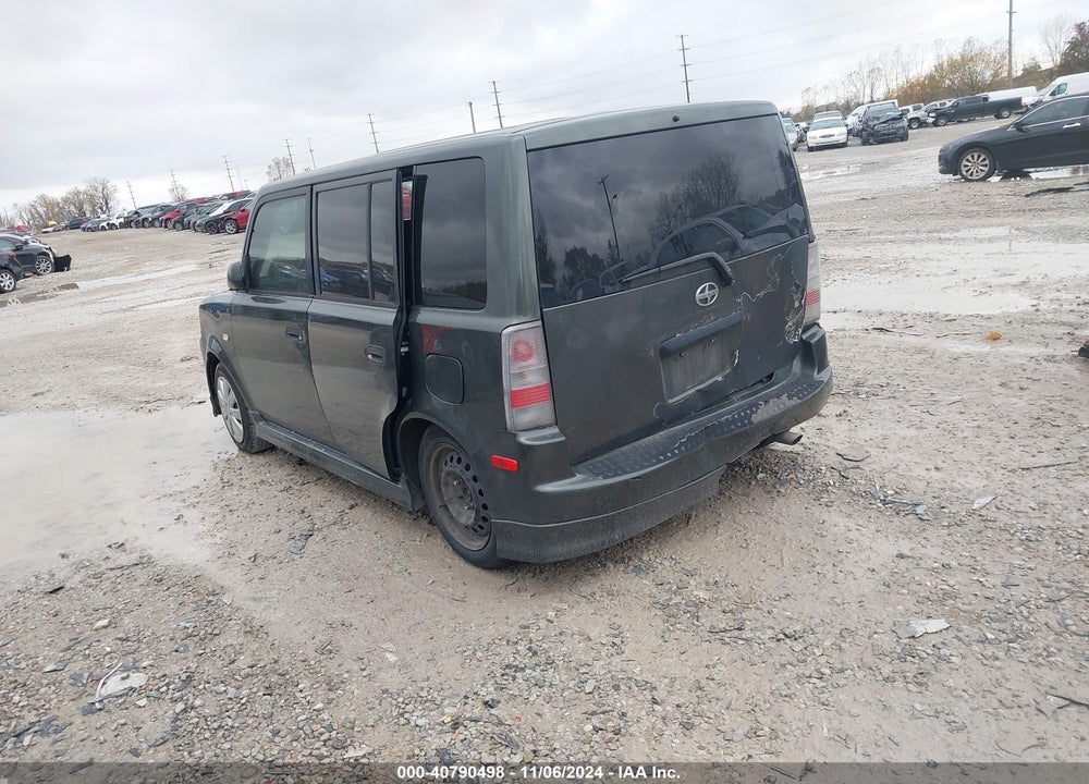 2004 SCION XB VIN: JTLKT334X40136761