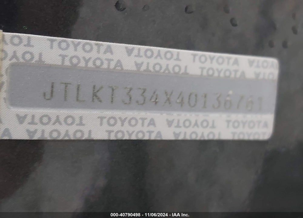 2004 SCION XB VIN: JTLKT334X40136761
