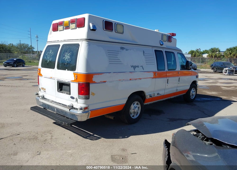 2011 FORD E-350 SUPER DUTY COMMERCIAL VIN: 1FDSS3ES8BDA21331