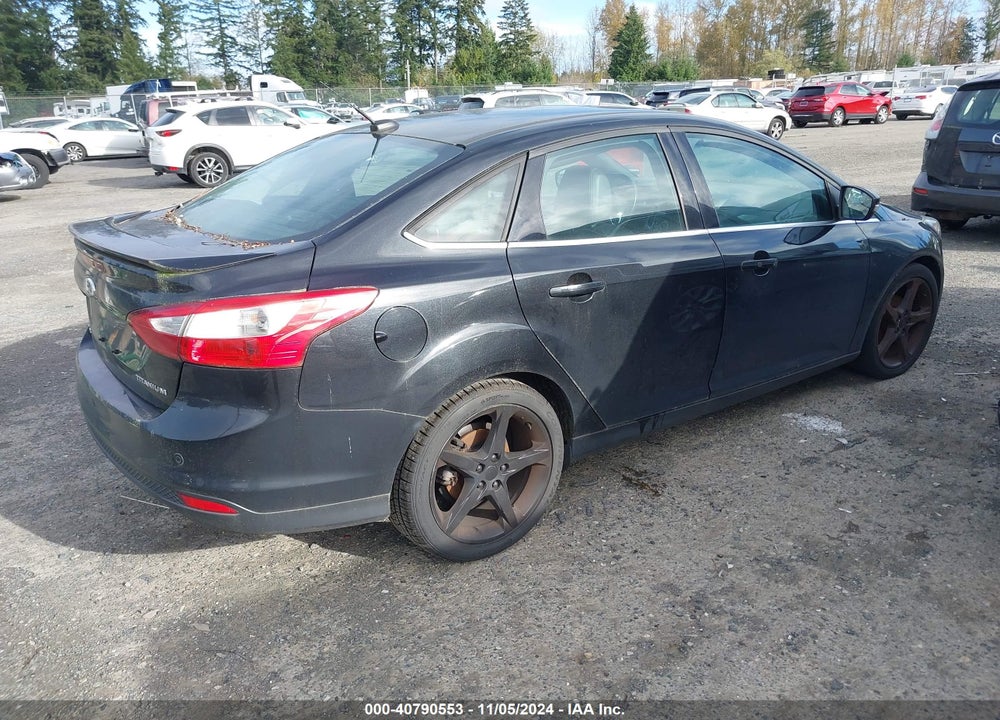2013 FORD FOCUS TITANIUM VIN: 1FADP3J23DL335990