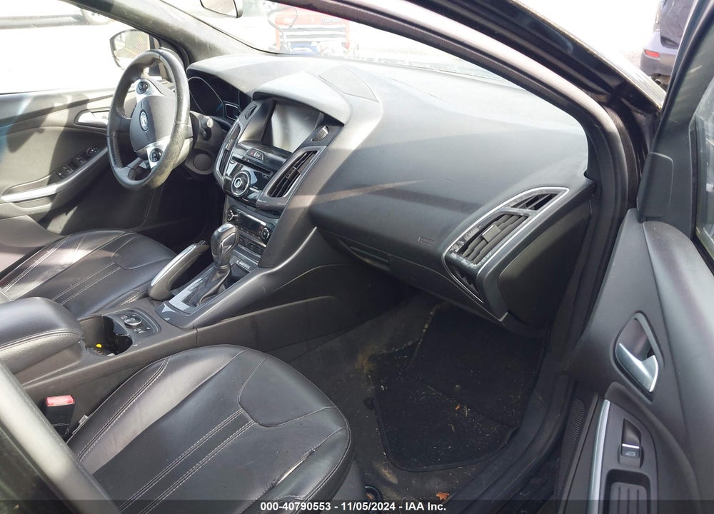 2013 FORD FOCUS TITANIUM VIN: 1FADP3J23DL335990
