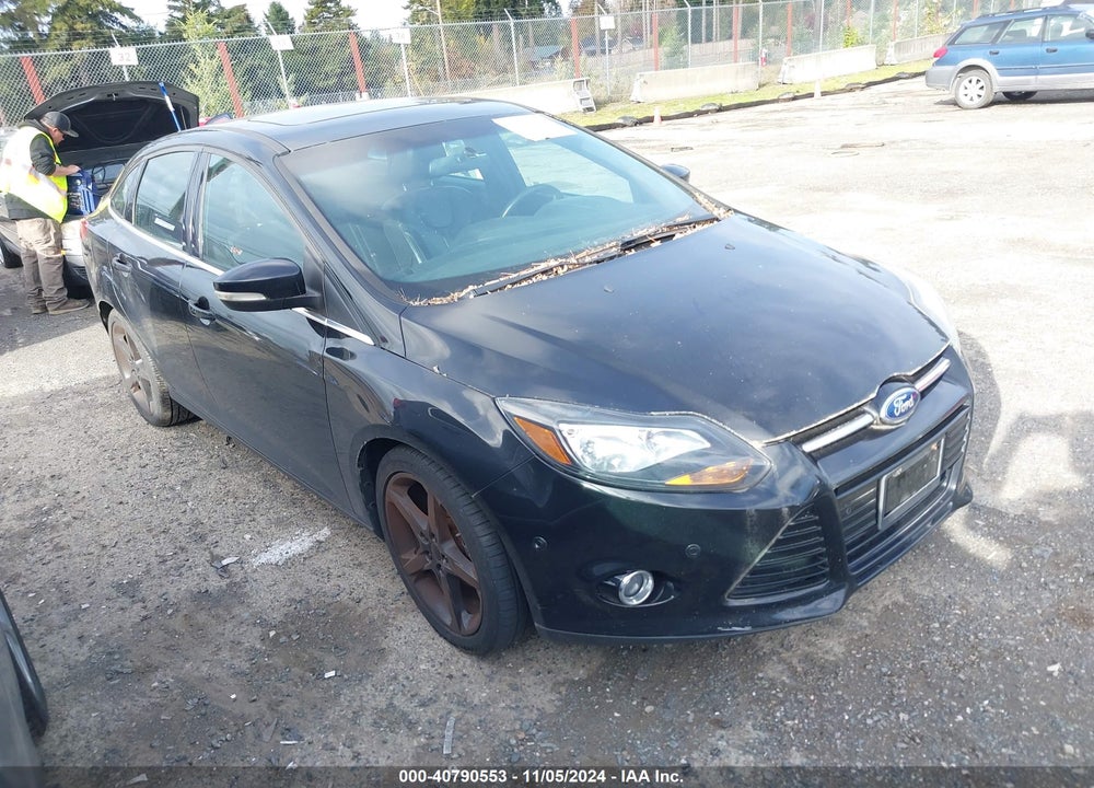 2013 FORD FOCUS TITANIUM VIN: 1FADP3J23DL335990