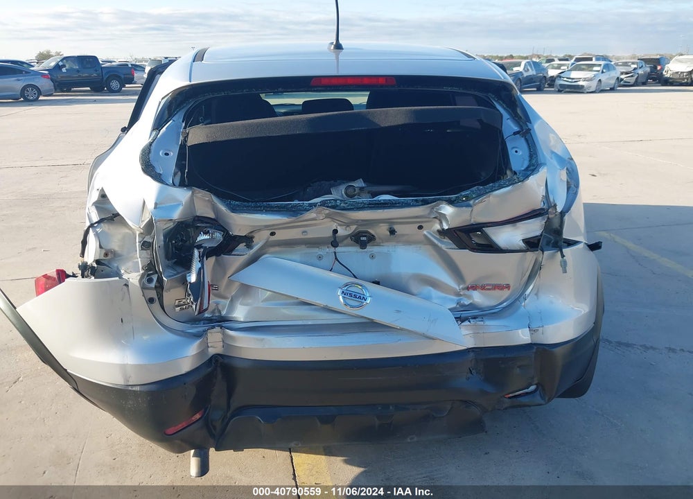 2017 NISSAN ROGUE SPORT S VIN: JN1BJ1CP4HW011681