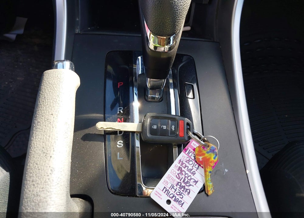 2014 HONDA ACCORD LX VIN: 1HGCR2F32EA271435