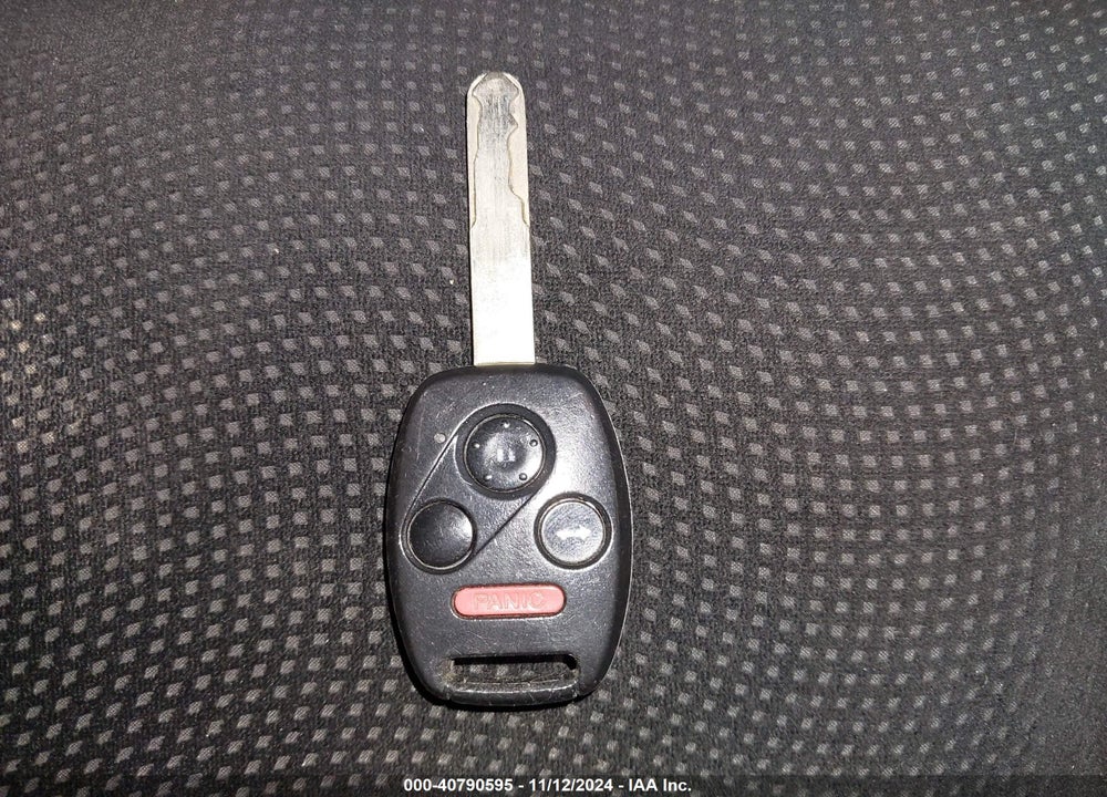 2009 HONDA ACCORD 2.4 EX VIN: 1HGCS12789A000523