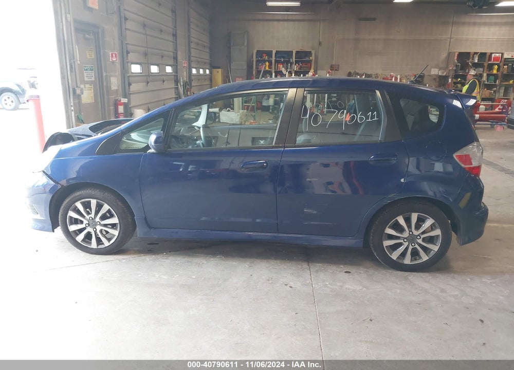 2012 HONDA FIT SPORT VIN: JHMGE8H53CC006505