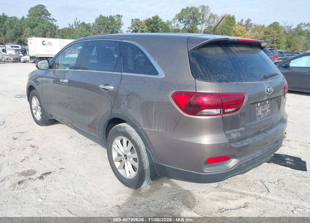 2019 KIA SORENTO 2.4L LX VIN: 5XYPG4A31KG506086