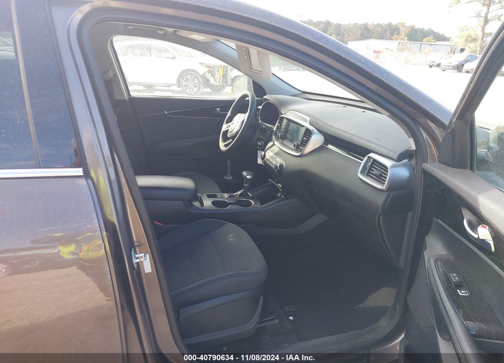 2019 KIA SORENTO 2.4L LX VIN: 5XYPG4A31KG506086