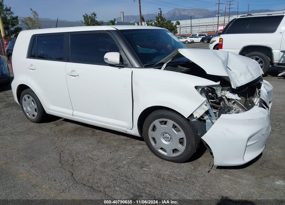 2014 SCION XB VIN: JTLZE4FE2EJ061360