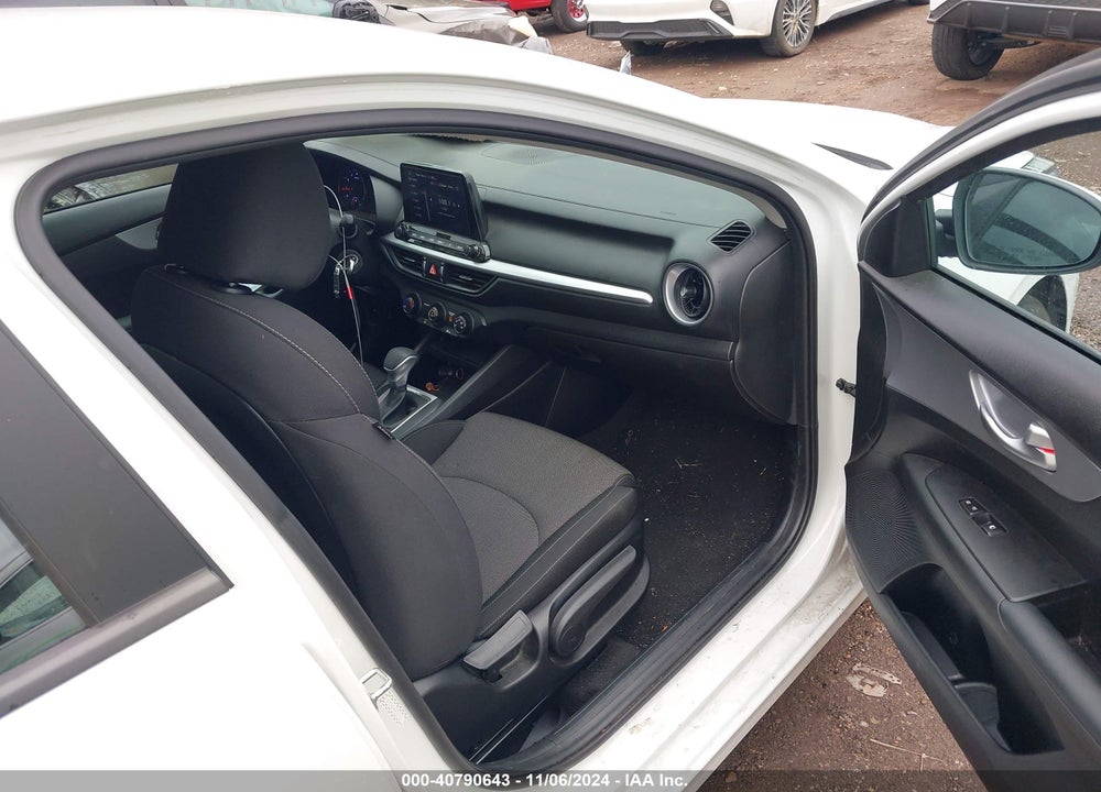 2023 KIA FORTE LXS VIN: 3KPF24AD4PE667216