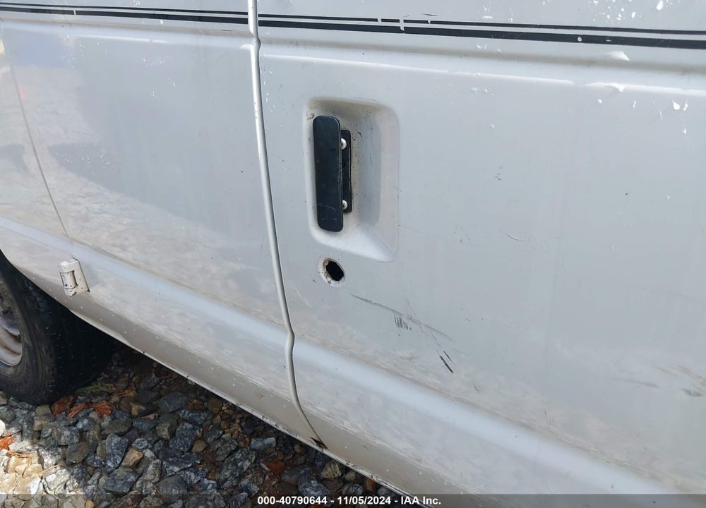 2002 FORD E-350 SUPER DUTY XL/XLT VIN: 1FBSS31L42HB66012