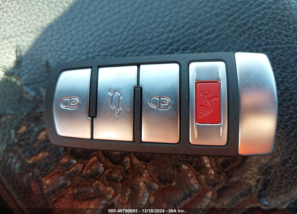 2008 VOLKSWAGEN PASSAT KOMFORT VIN: WVWAK73C38P042520