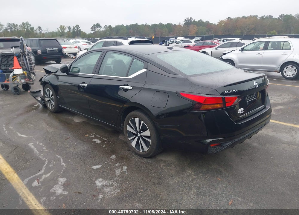 2022 NISSAN ALTIMA SV FWD VIN: 1N4BL4DV2NN388331