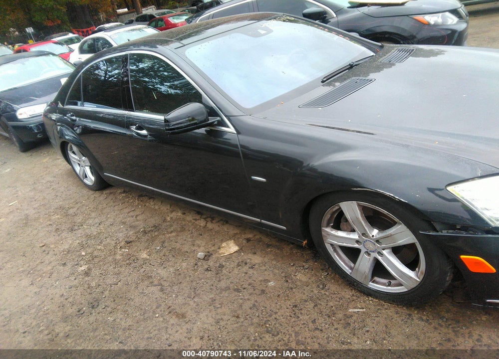2012 MERCEDES-BENZ S 550 VIN: WDDNG9EBXCA443941