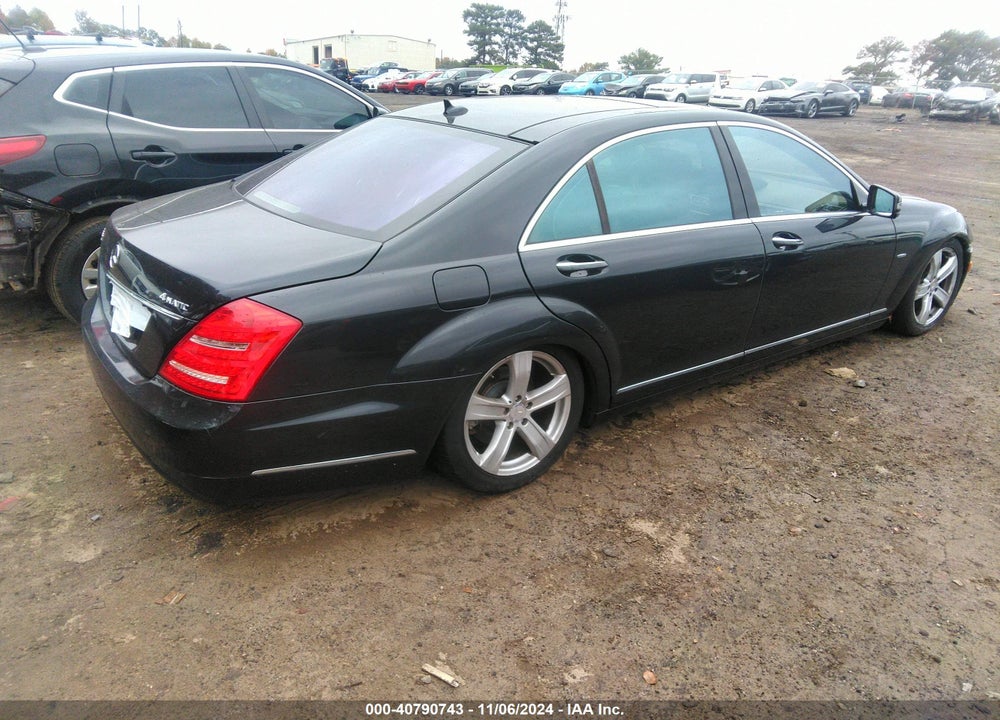 2012 MERCEDES-BENZ S 550 VIN: WDDNG9EBXCA443941