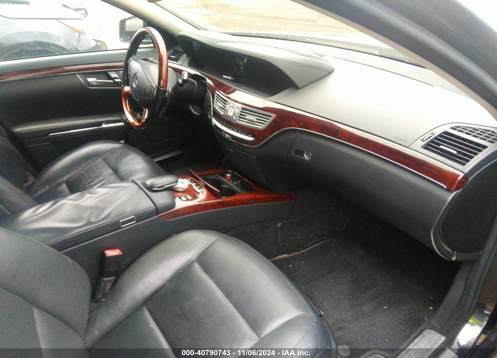 2012 MERCEDES-BENZ S 550 VIN: WDDNG9EBXCA443941