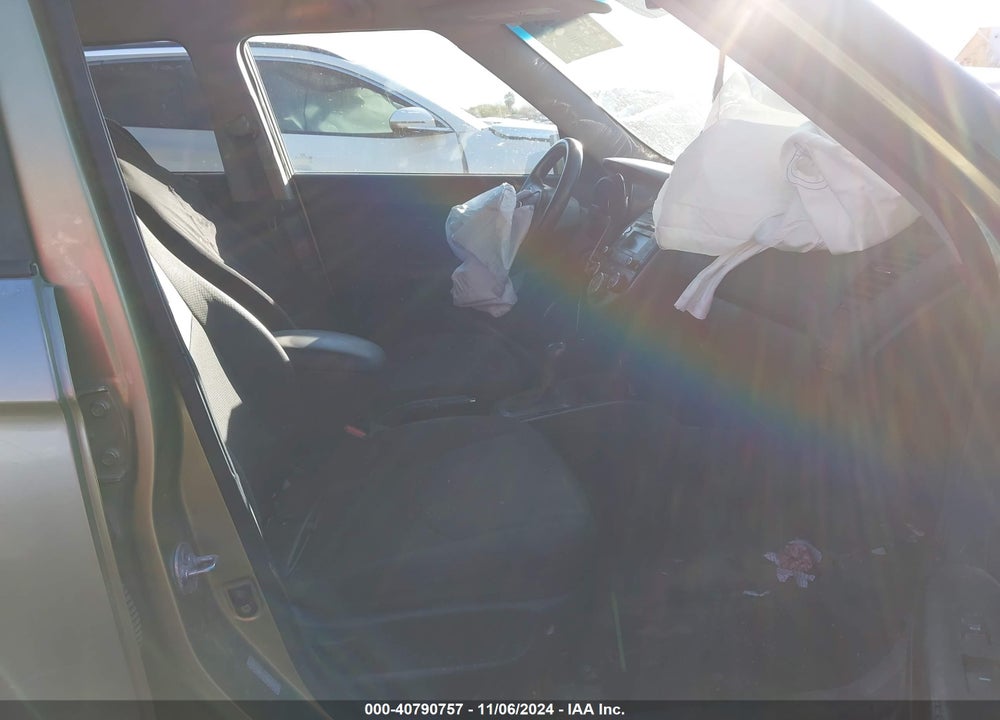 2011 KIA SOUL VIN: KNDJT2A20B7241591
