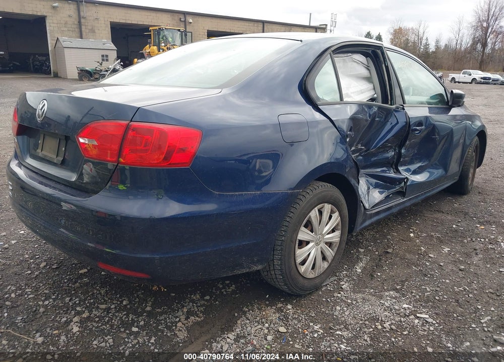 2013 VOLKSWAGEN JETTA 2.0L S VIN: 3VW2K7AJ2DM369347