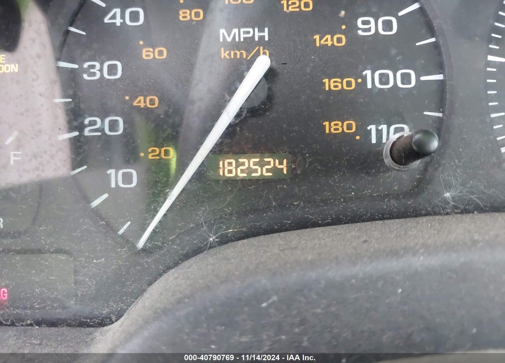 2001 SATURN SL1 VIN: 1G8ZG52811Z314248