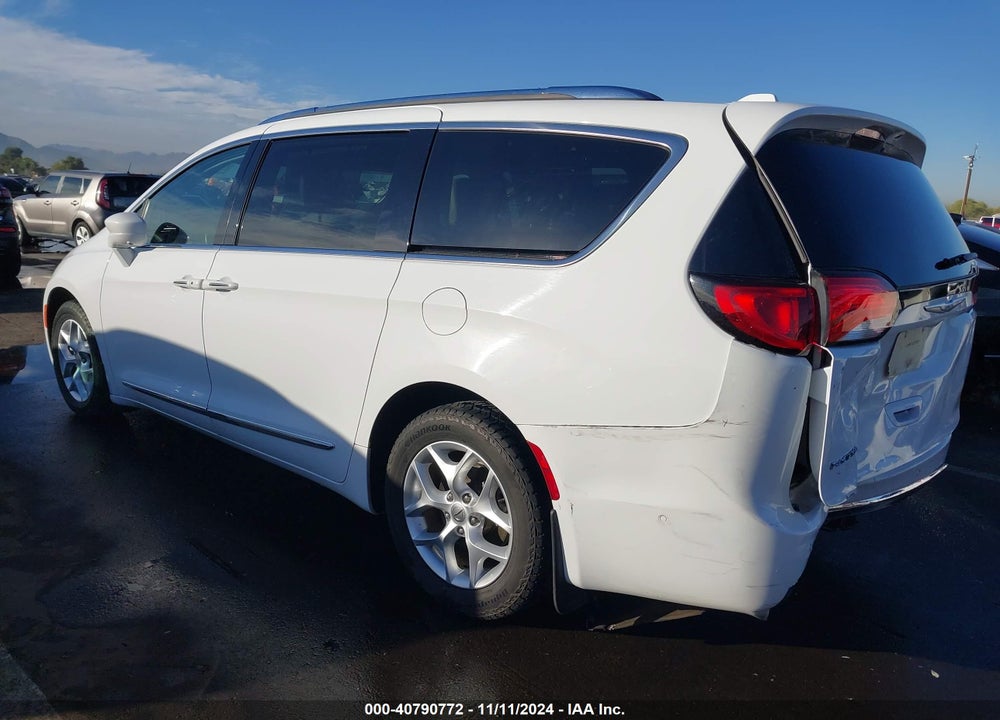 2017 CHRYSLER PACIFICA TOURING L PLUS VIN: 2C4RC1EG9HR827054