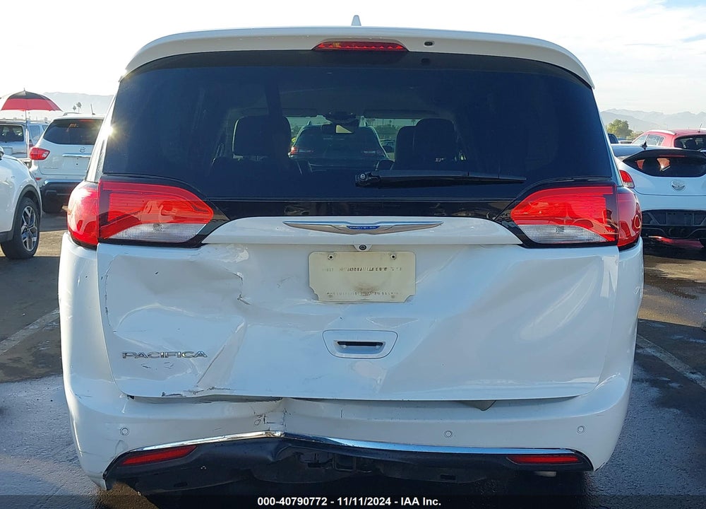 2017 CHRYSLER PACIFICA TOURING L PLUS VIN: 2C4RC1EG9HR827054