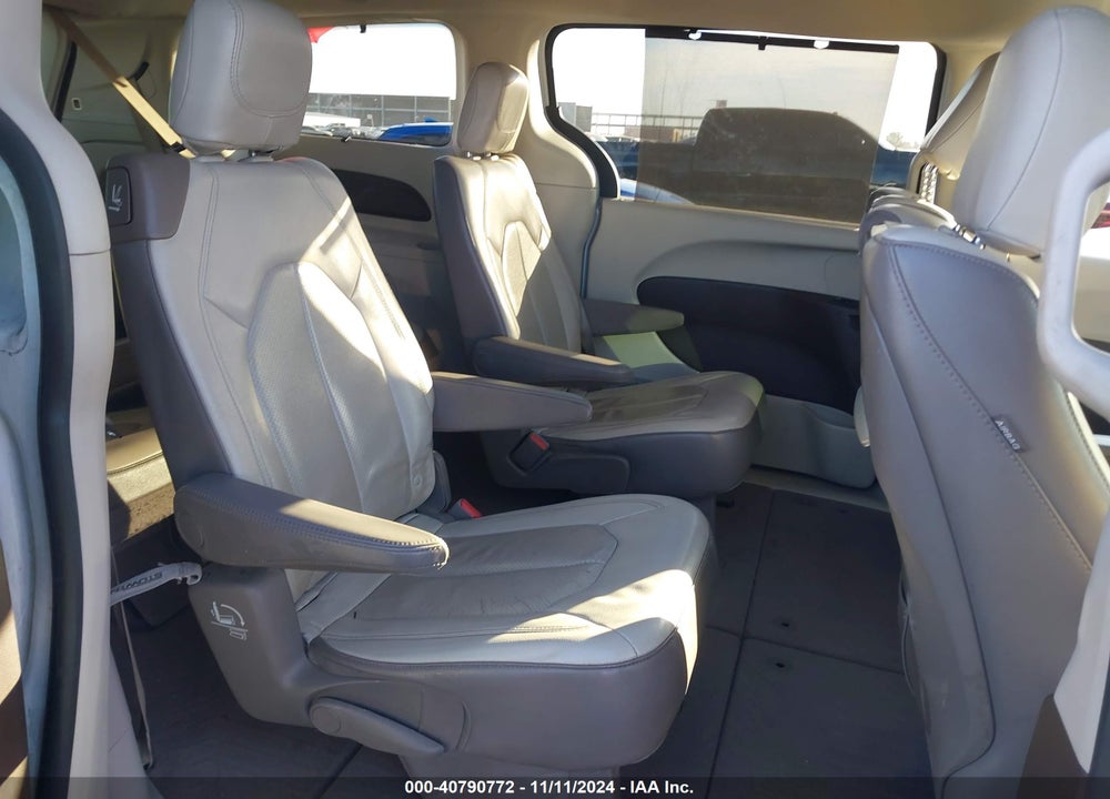 2017 CHRYSLER PACIFICA TOURING L PLUS VIN: 2C4RC1EG9HR827054