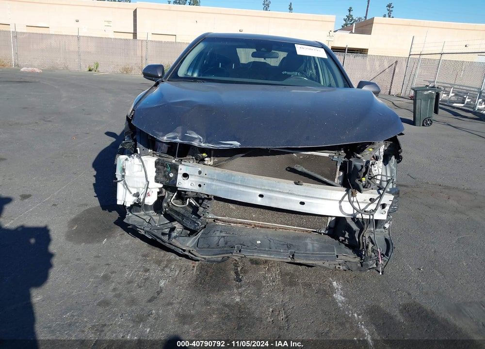 2019 TOYOTA CAMRY SE VIN: 4T1B11HK5KU171920