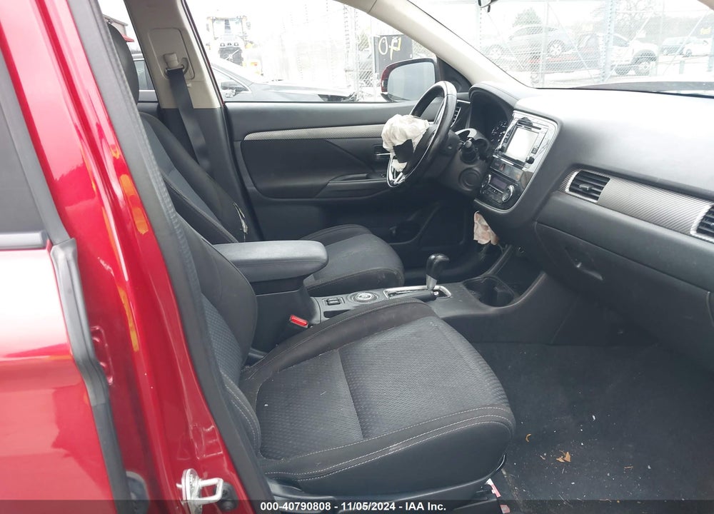2016 MITSUBISHI OUTLANDER ES/SE/SEL VIN: JA4AZ3A33GZ065302