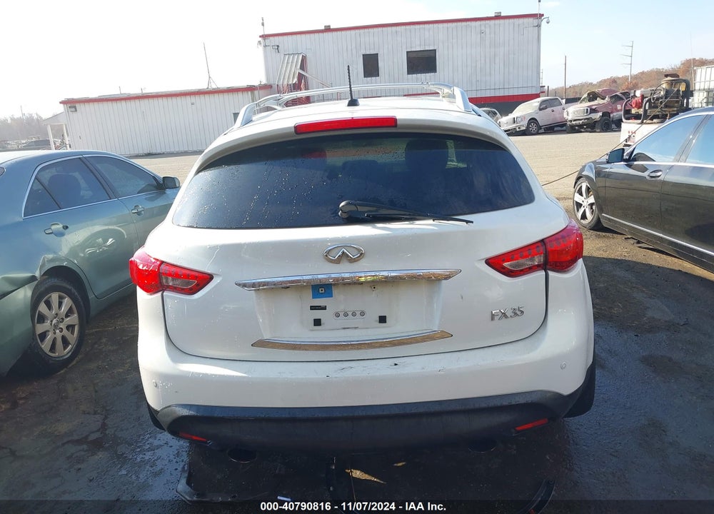 2011 INFINITI FX35 VIN: JN8AS1MW2BM731225