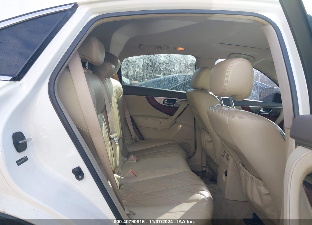 2011 INFINITI FX35 VIN: JN8AS1MW2BM731225
