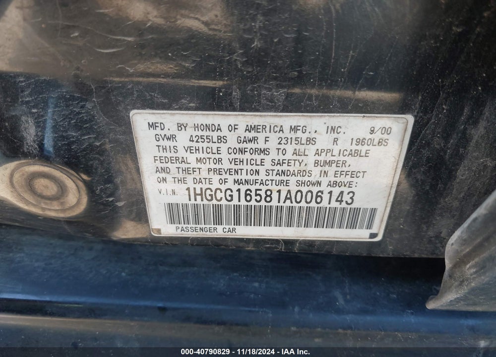 2001 HONDA ACCORD 3.0 EX VIN: 1HGCG16581A006143