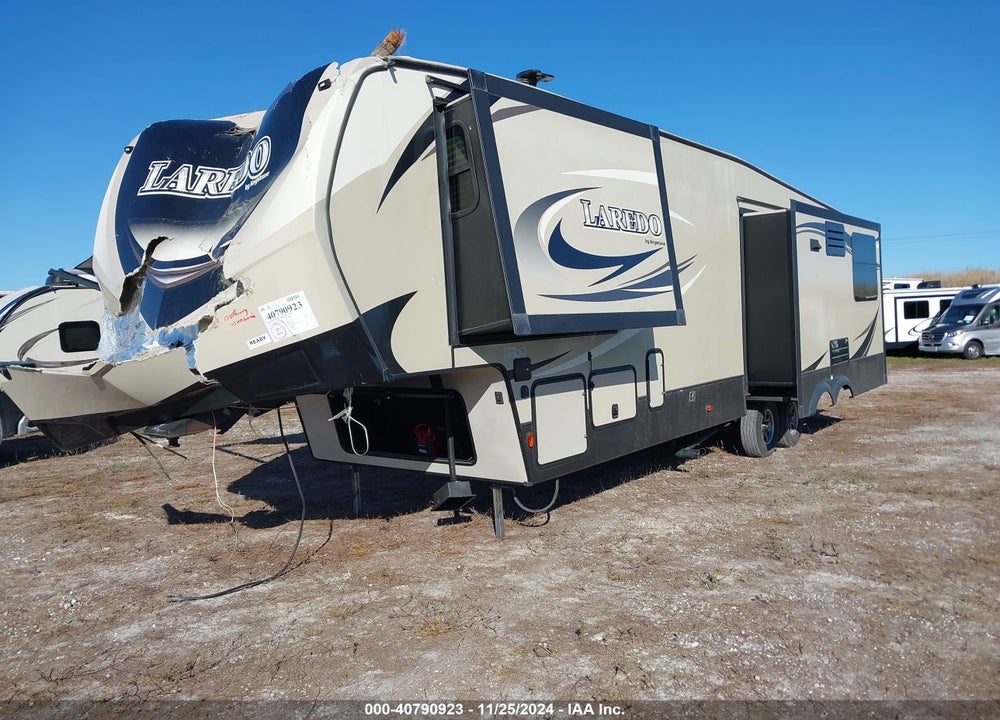 2019 KEYSTONE LAREDO VIN: 4YDF32527KE600637