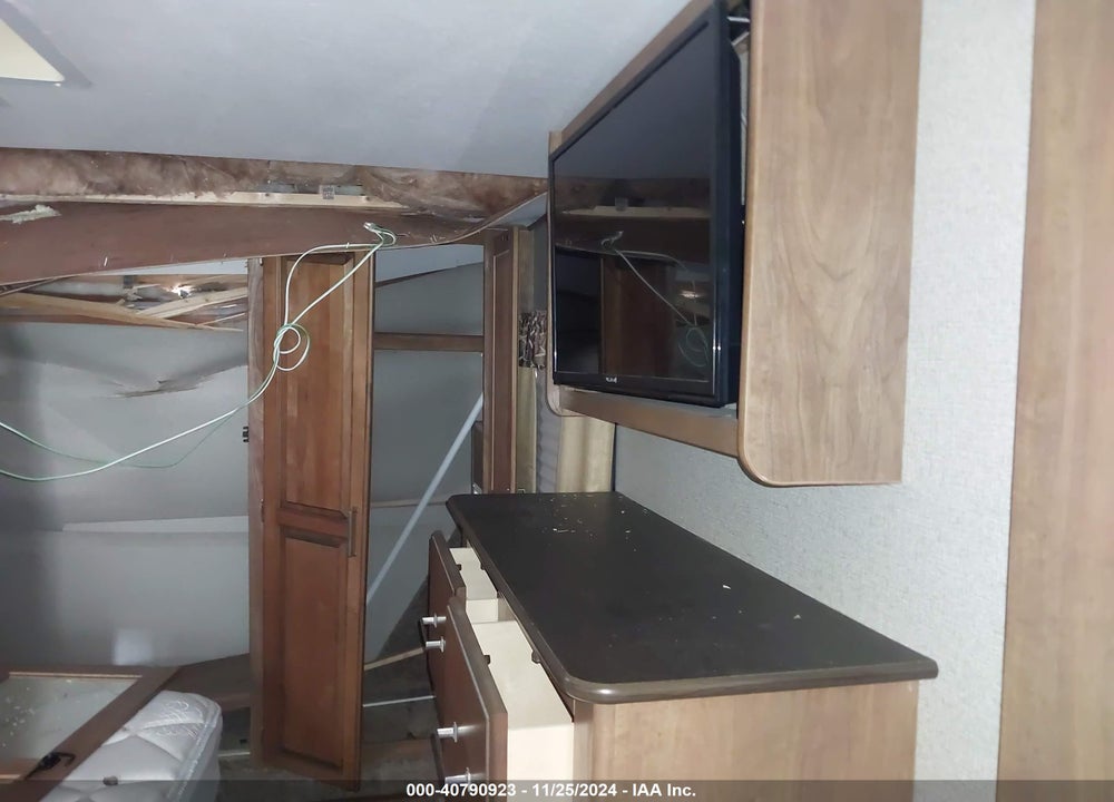 2019 KEYSTONE LAREDO VIN: 4YDF32527KE600637