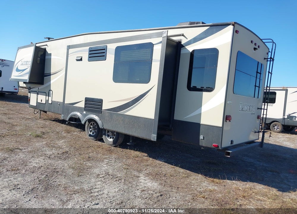 2019 KEYSTONE LAREDO VIN: 4YDF32527KE600637