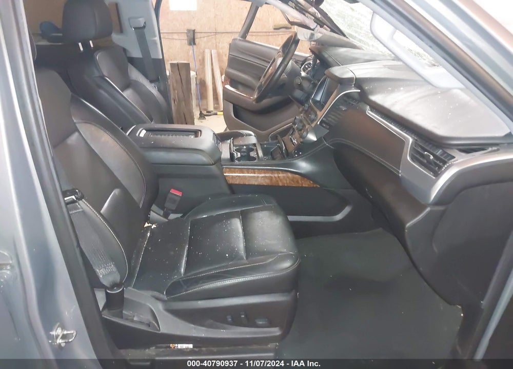 2017 CHEVROLET SUBURBAN PREMIER VIN: 1GNSKJKC7HR306465