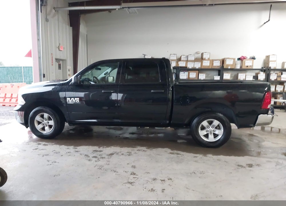 2022 RAM 1500 CLASSIC SLT 4X2 5'7 BOX VIN: 1C6RR6LG0NS185548