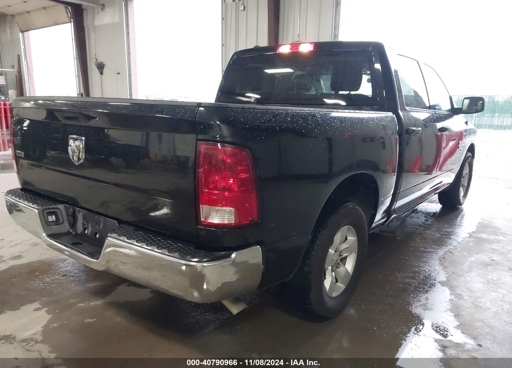 2022 RAM 1500 CLASSIC SLT 4X2 5'7 BOX VIN: 1C6RR6LG0NS185548