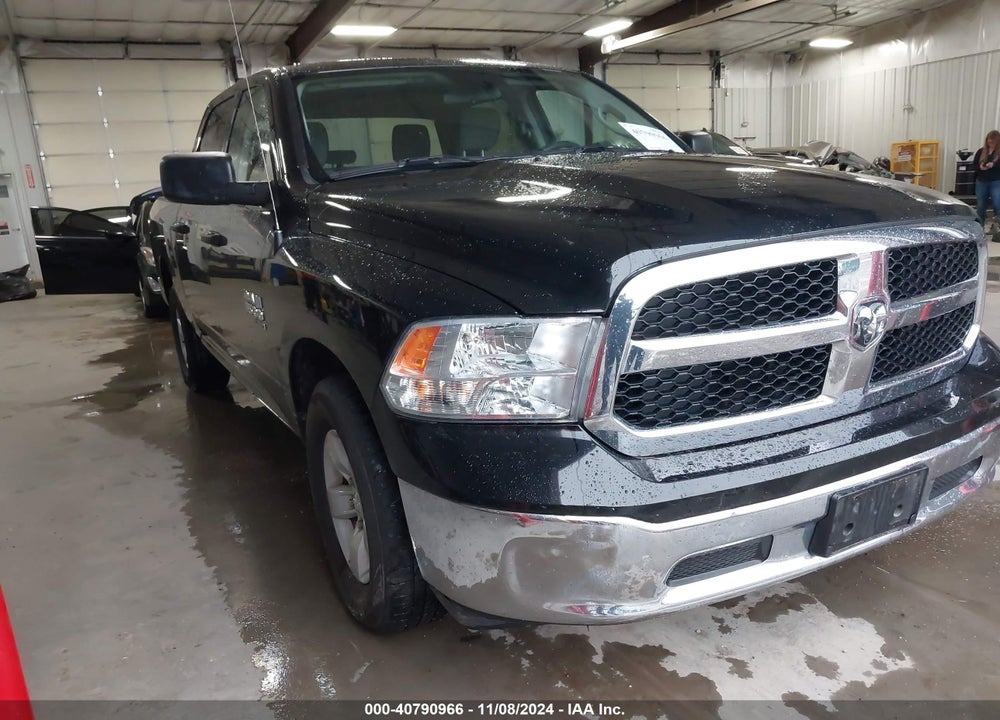 2022 RAM 1500 CLASSIC SLT 4X2 5'7 BOX VIN: 1C6RR6LG0NS185548